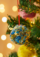 POM POM BAUBLES