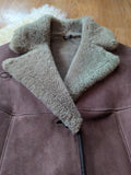 MID-BROWN SHEEPSKIN COAT- 6/8