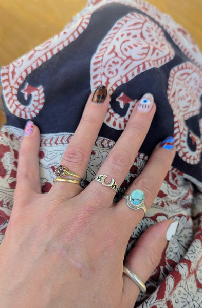 LUCKY HORSESHOE RING- O 1/2