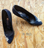 NAVY COURT SHOES- 5/38- sale