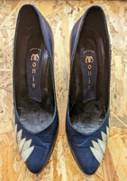 NAVY COURT SHOES- 5/38- sale