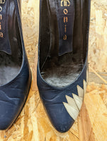 NAVY COURT SHOES- 5/38- sale