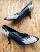 NAVY COURT SHOES- 5/38- sale